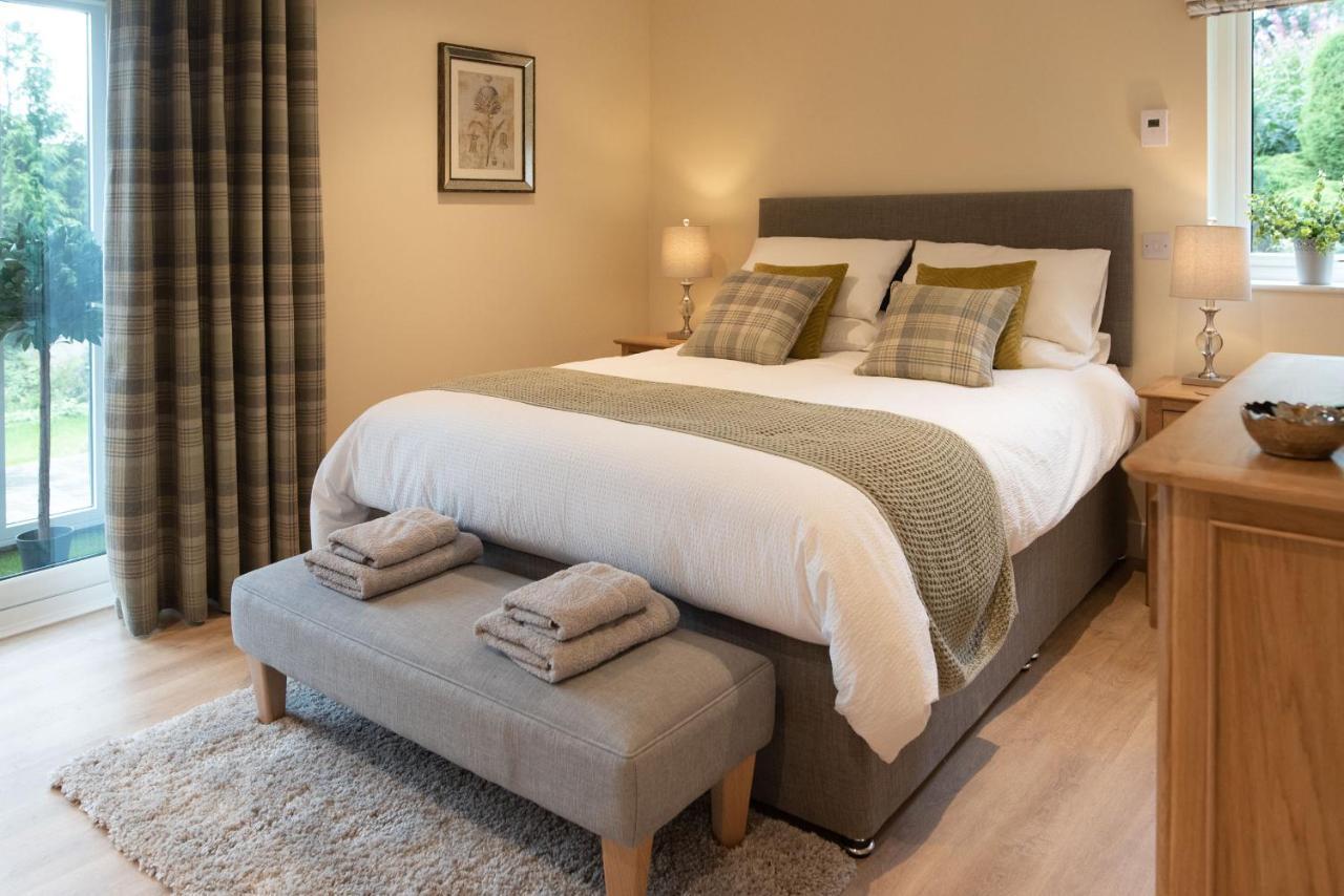 Larchwood Lodge Ellon Bagian luar foto