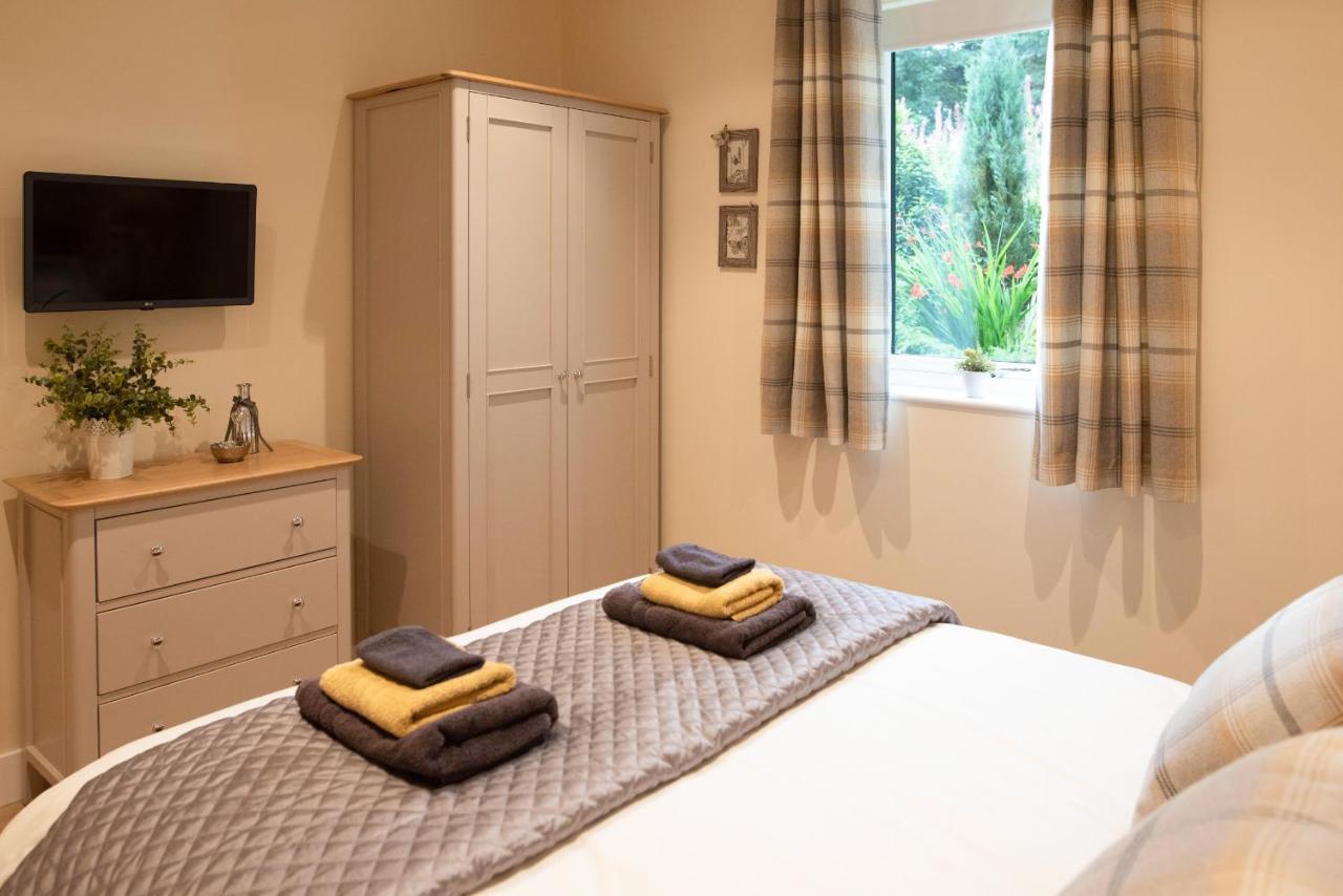 Larchwood Lodge Ellon Bagian luar foto