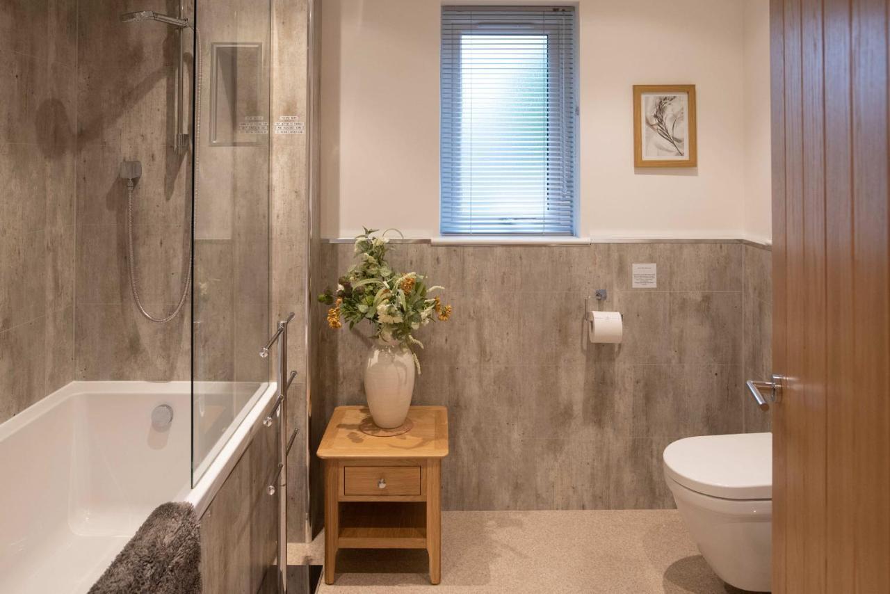 Larchwood Lodge Ellon Bagian luar foto